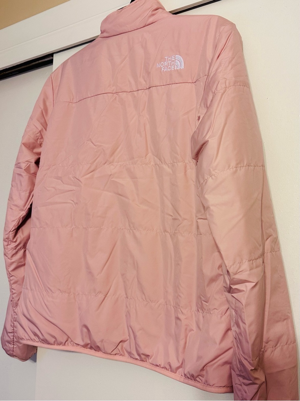 The North Face Teen Girls Reversible Pink Puffer Jacket (18/20) - Picture 3 of 8